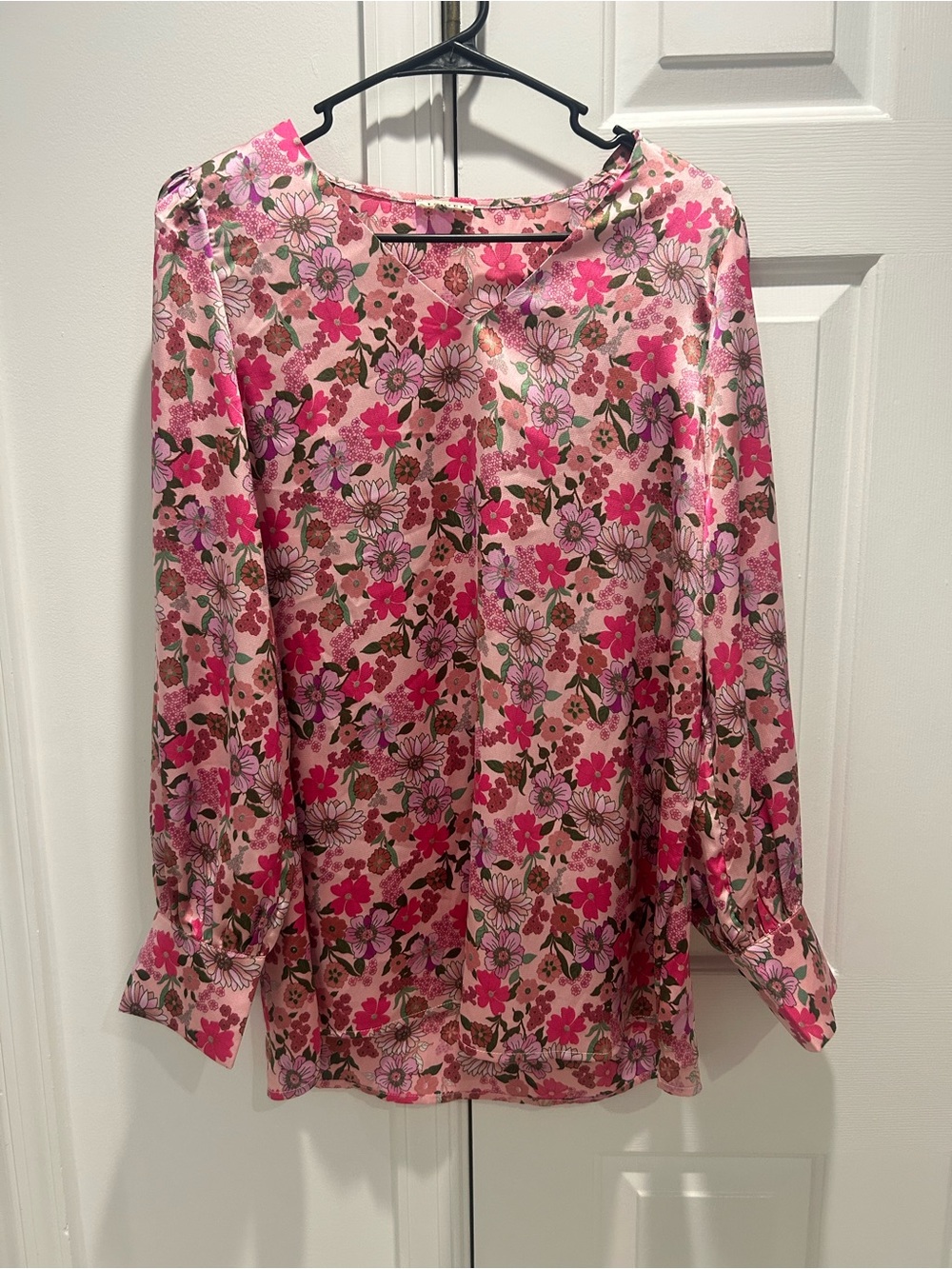 JODIFL Pink Floral Long-Sleeve Women's Blouse
